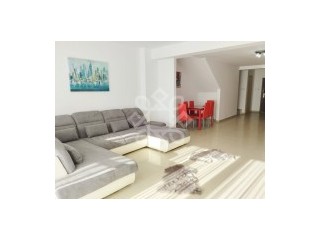 Apartament cu 4 camere de inchiriat in Prima Nufarul