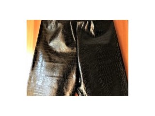 Pantaloni TEZENIS din piele ecologica, efect crocodil, negru