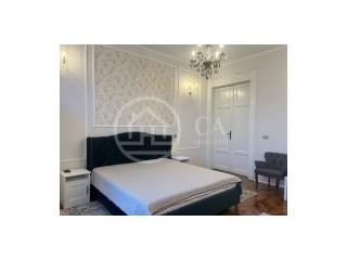 Apartament lux cu 3 camere de inchiriat zona Republicii