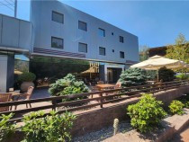 hotel-cu-sala-de-evenimente