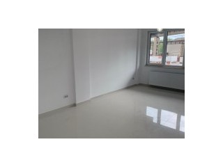 Burdujeni-Bloc Nou-Apartament 2 camere,cu intrare separata.