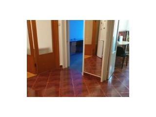 Apartament cu 3 camere decomandate Zona Ultracentrala