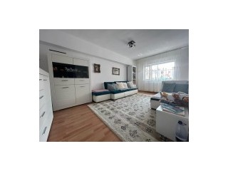 Apartament 4 cam, 2 bai, etaj 2, mobilat, utilat, zona Noua