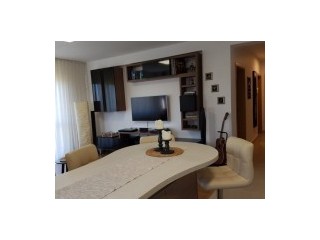 Apartament 3 camere zona TRACTORUL,str Nicolae Labis