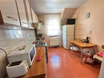 apartament-2-camere-decomandat-zona-tractorul