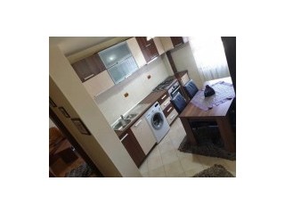 Apartament cu 3 camere, etaj 4/8 zona Vlahuta