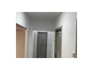 Apartament cu 4 camere zona Coresi