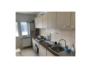 Apartament cu 2 camere, etaj intermediar - zona Grivitei