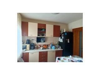 Apartament 3 camere, 2 bai, decomandat zona Noua