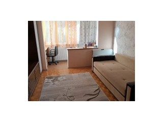 COLOSSEUM: Apartament cu 2 camere - zona Astra.