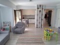 apartament-3-camere-2-bai-zona-tractorul-small-0