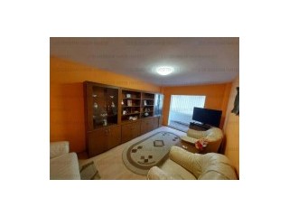 Apartament 3 cam si 2 bai, 2 balcoane, mobilat, utilat, zona Racadau!