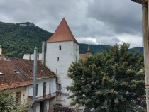 pe-fila-centrului-istoric-brasov-proprietate-deosebita-pes