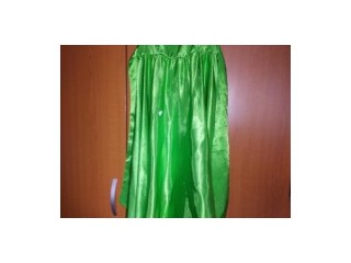 Rochie cu trena verde din satin