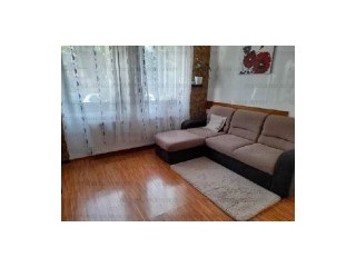 Apartament 3 camere decomandat - zona Tractorul