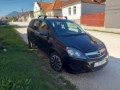 opel-zafira-2011-small-0