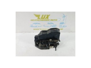 Broasca incuietoare usa dreapta fata 7167074 BMW X5 E70 [2006 - 2010]