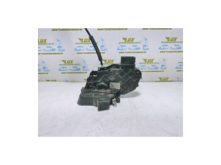 Broasca incuietoare usa dreapta fata 6w8a-21812-ad Land Rover Freeland